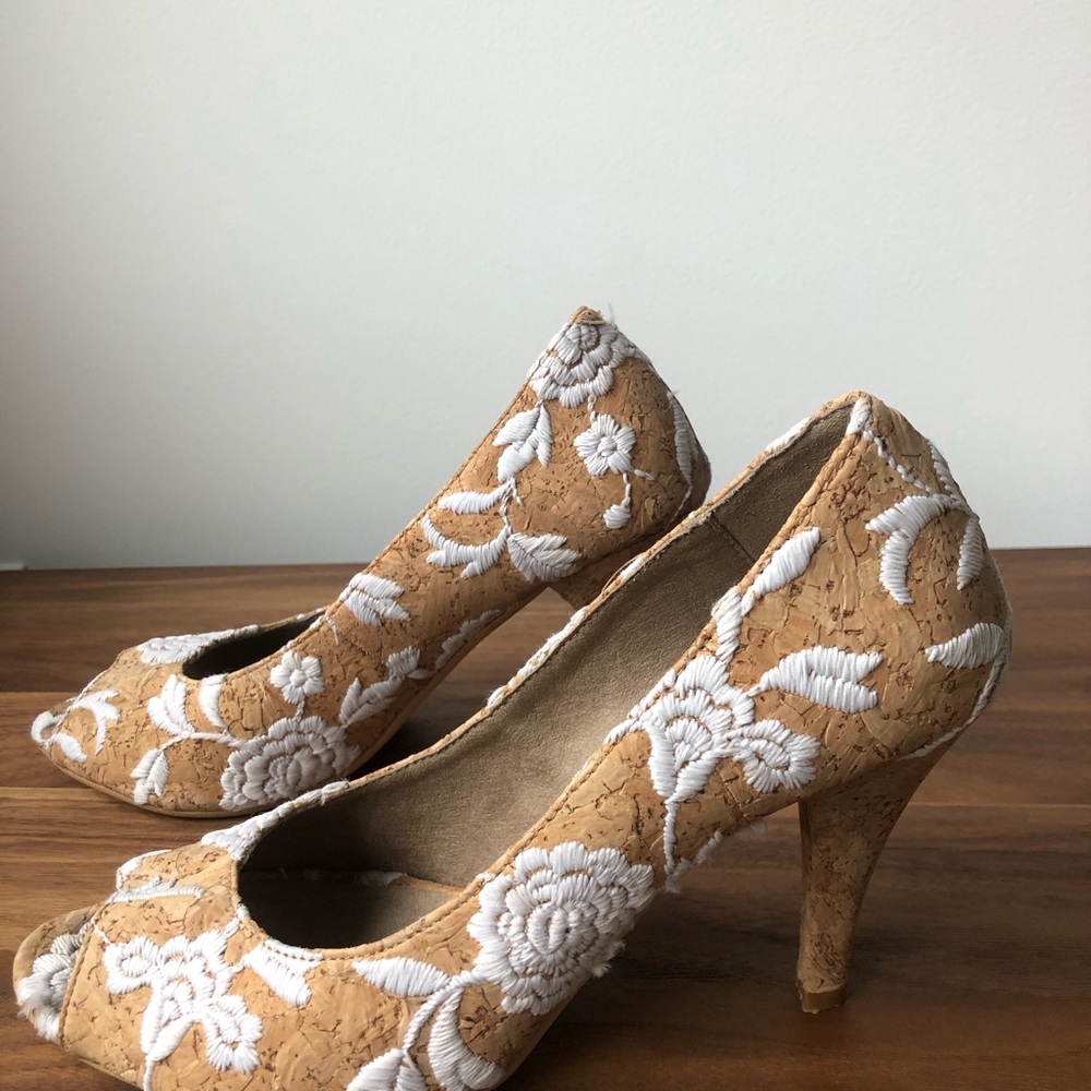 Nae Vegan Cork and White Lace Heels
